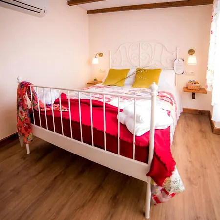 Casinha D'avo 3*